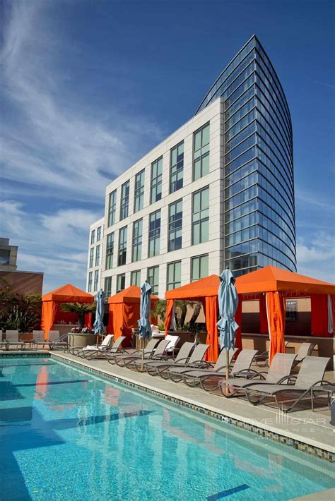 Hotel in Silicon Valley .